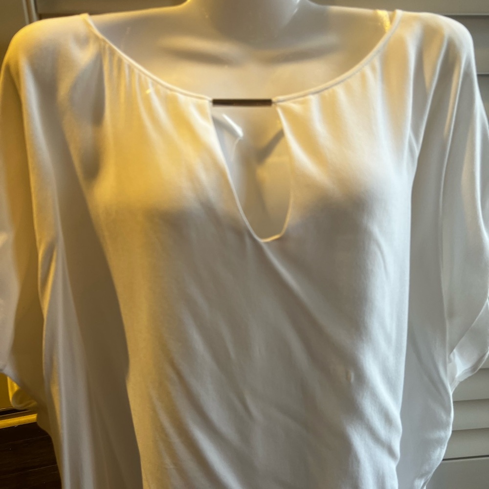 Diane Von Furstenberg White Blouse with Keyhole Neckline